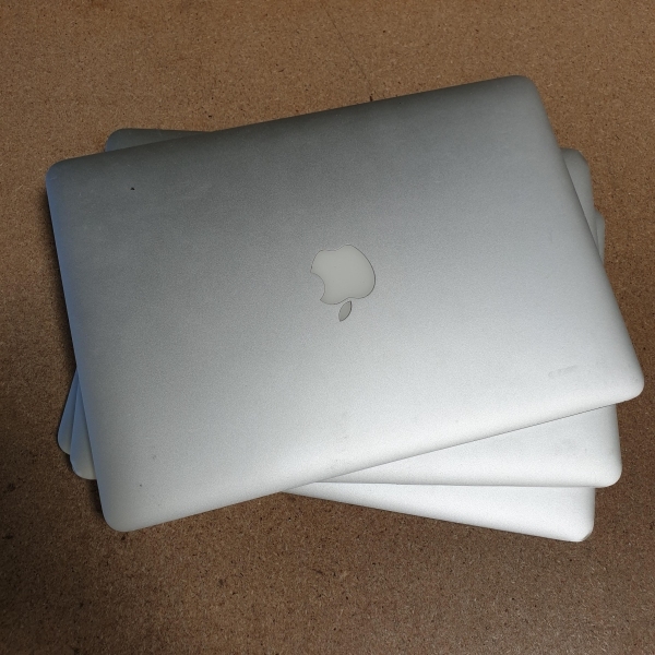 Ordinateur portable APPLE MacBookAir 8,1/A1932 - Certaines touches non  fonctionnelles - HS EN L'ÉTAT
